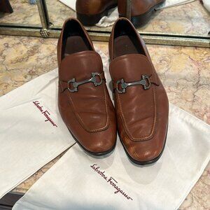 Ferragamo 13 loafer with horsebit / Gancio bit in Vicuna